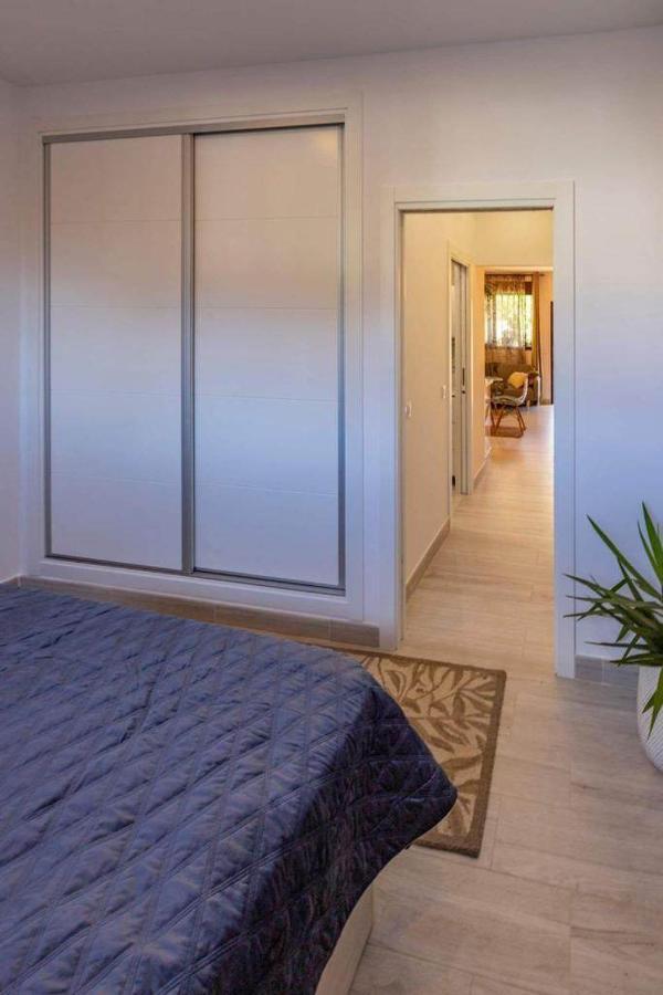 Beautiful And Elegant One Bedroom Apartment ฟูเอนฮิโรลา ภายนอก รูปภาพ